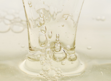 独自の製法でエキスを超臨海抽出し16Lまで濃縮